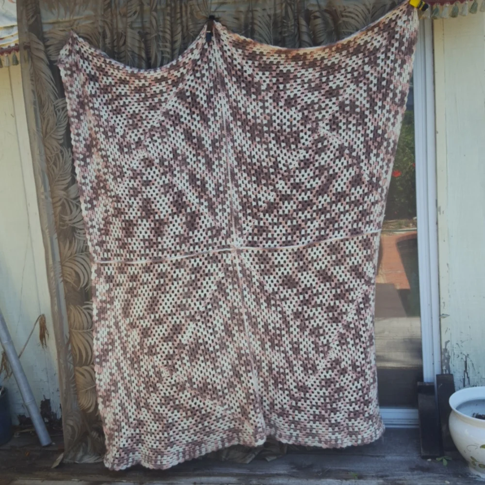 Crochet throw/ blanket